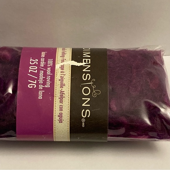 6 Dimensions FeltWorks 100% Wool Purple Curly Roving 0.25oz Needle Felting Craft - Picture 5 of 16